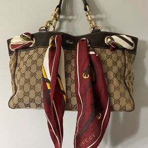 AUTHENTIC GUCCI MONOGRAM POSITANO TOTE